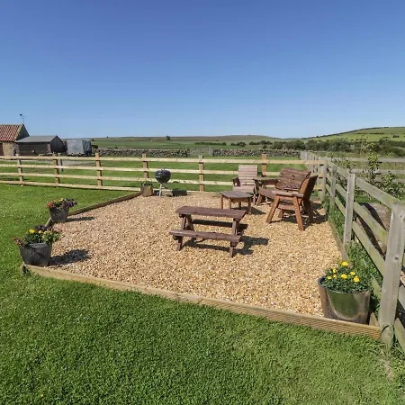 Street House Farm بيت للعطل